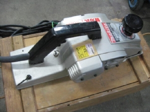 Máy bào Makita 1804N 136mm